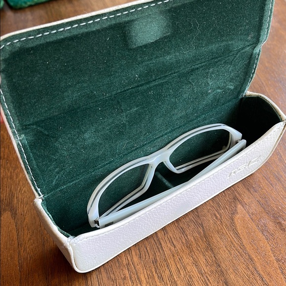 REIZ Shibuya White Modern Glasses - Picture 9 of 12